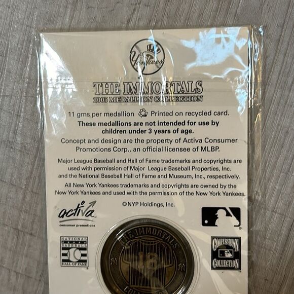 Whitey Ford #16 Immortals 2005 Medallion Collection New York Post Yankees Coin - Picture 5 of 6